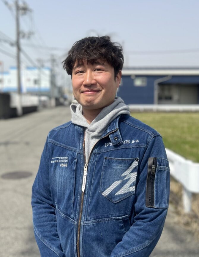 現場監督　鈴木　俊朗