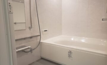 明石市　　大きなサイズの浴室取替・内装リフォーム
