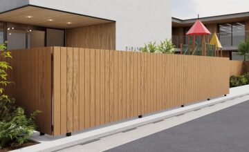 国産スギ材使用の大型フェンス